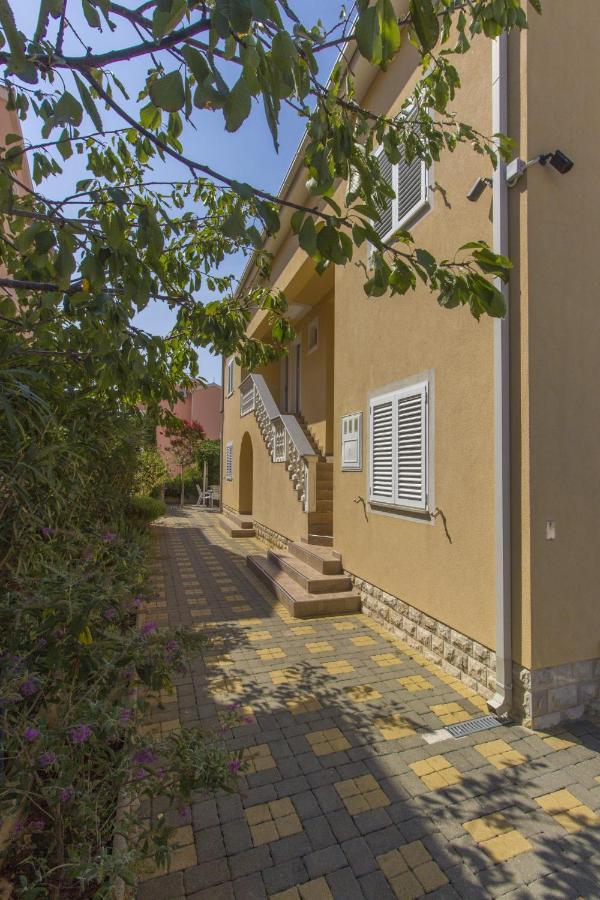 Apartments Dalibor Vodice Exterior foto