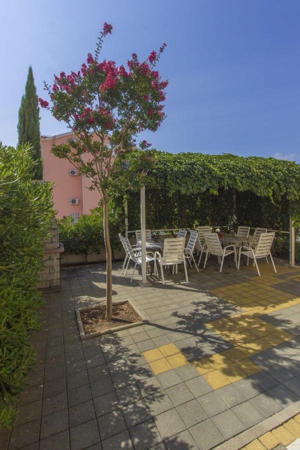 Apartments Dalibor Vodice Exterior foto