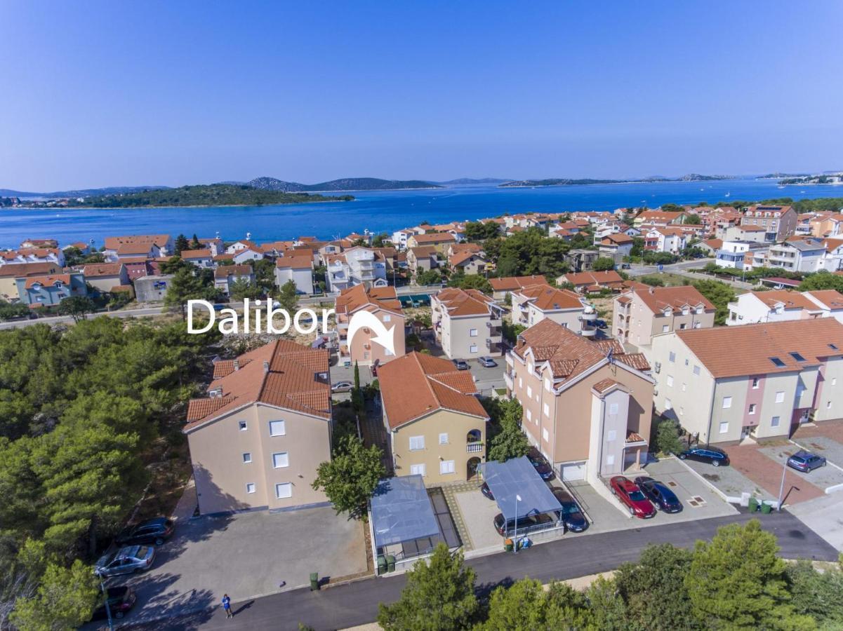Apartments Dalibor Vodice Exterior foto