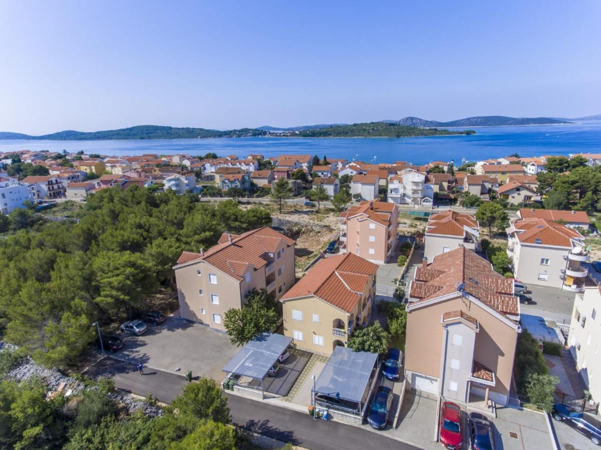 Apartments Dalibor Vodice Exterior foto