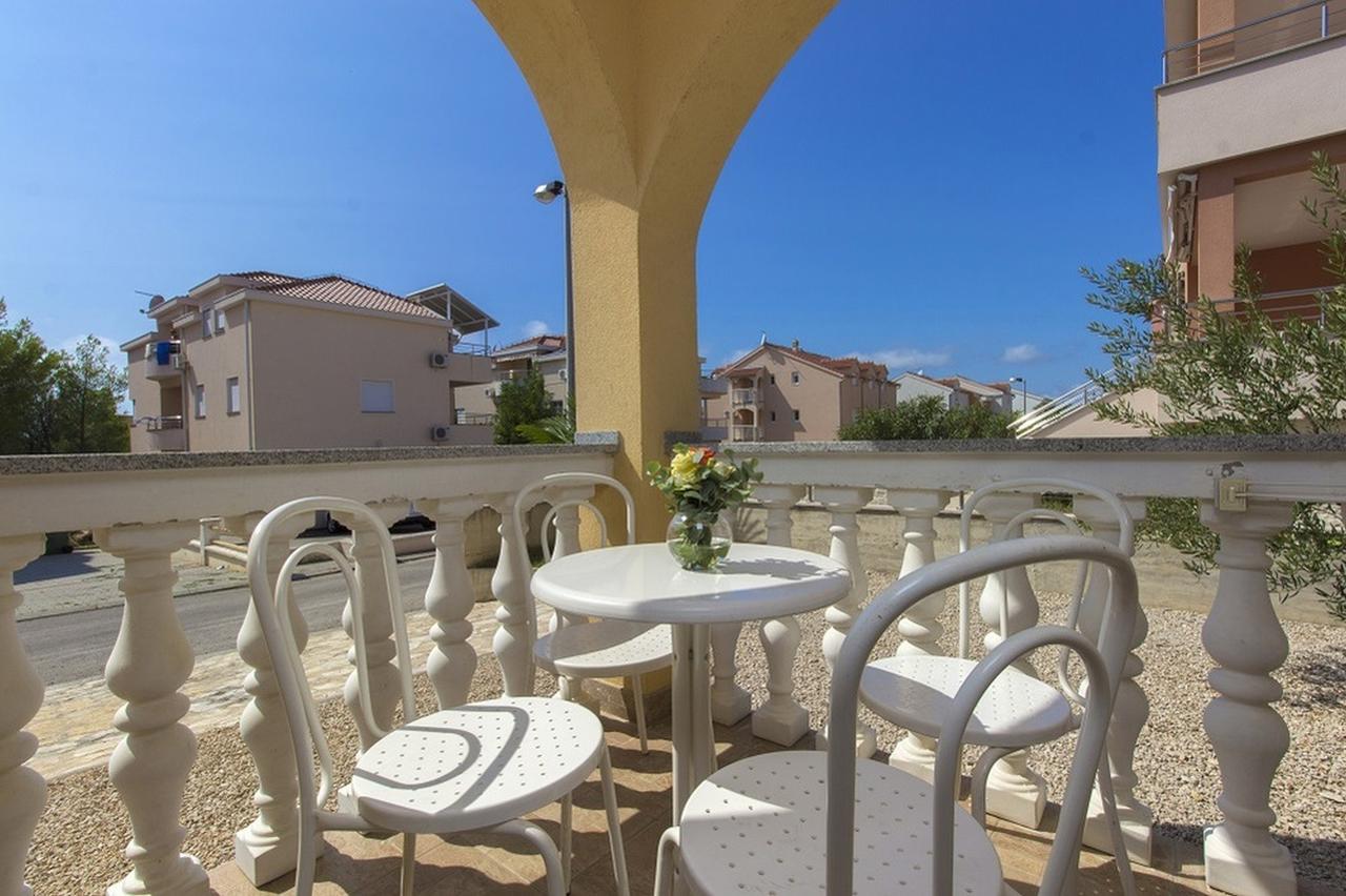 Apartments Dalibor Vodice Exterior foto